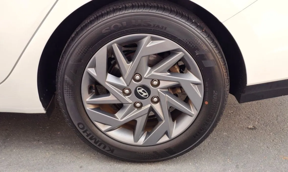 Hyundai AVANTE — фото 10