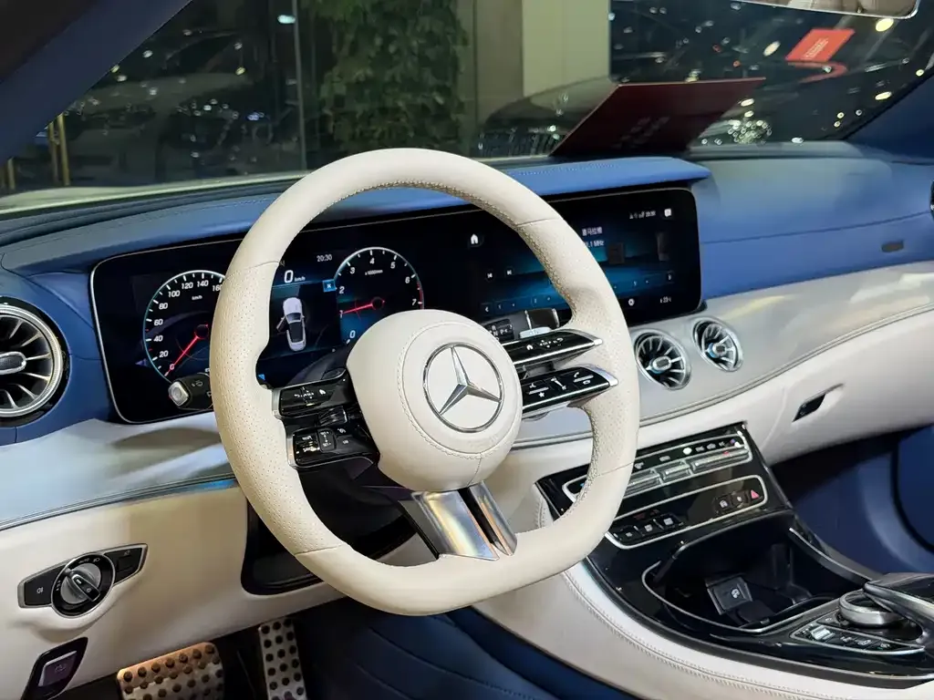 Mercedes-Benz E-Class (Import) — фото 9