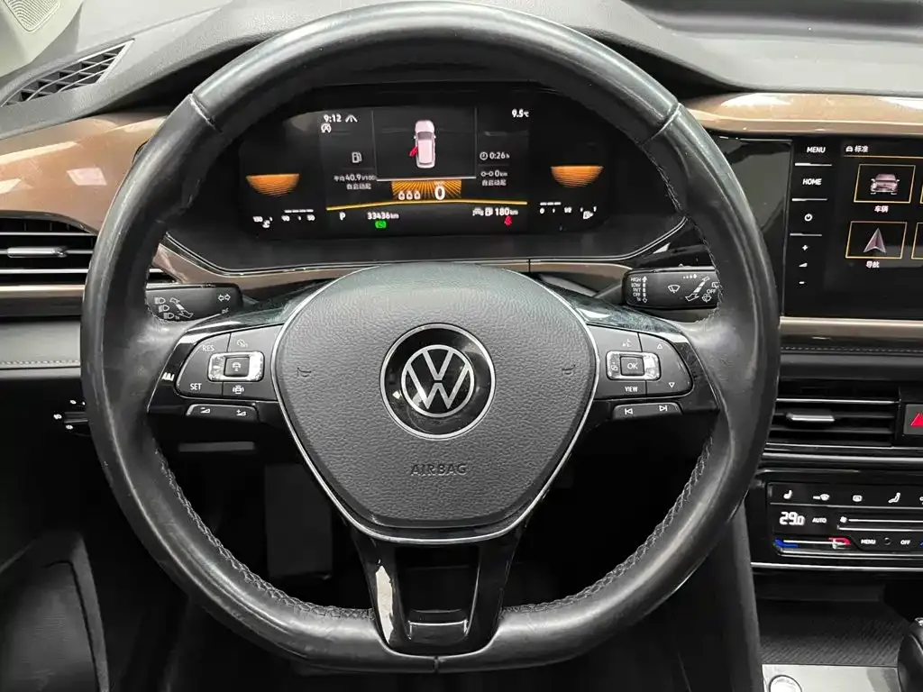 Volkswagen Tharu — фото 8