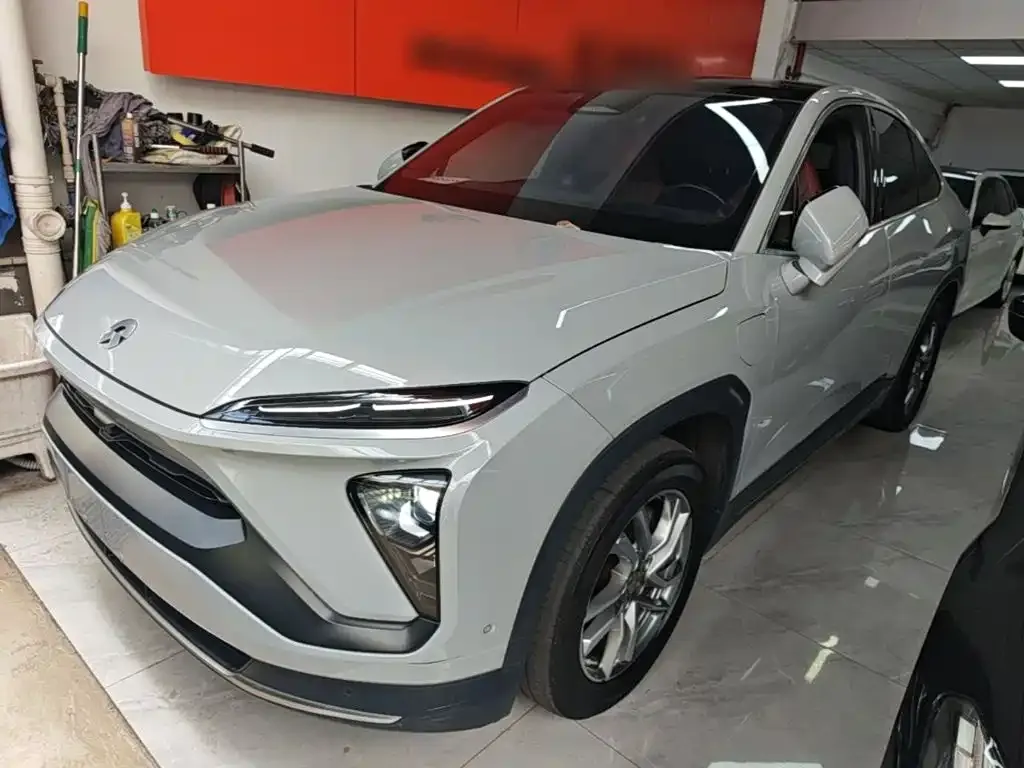 NIO EC6 — фото 1