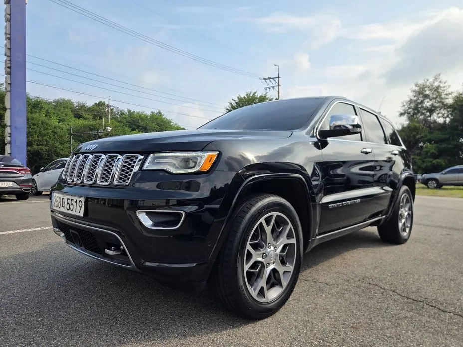 Jeep Cherokee — фото 1