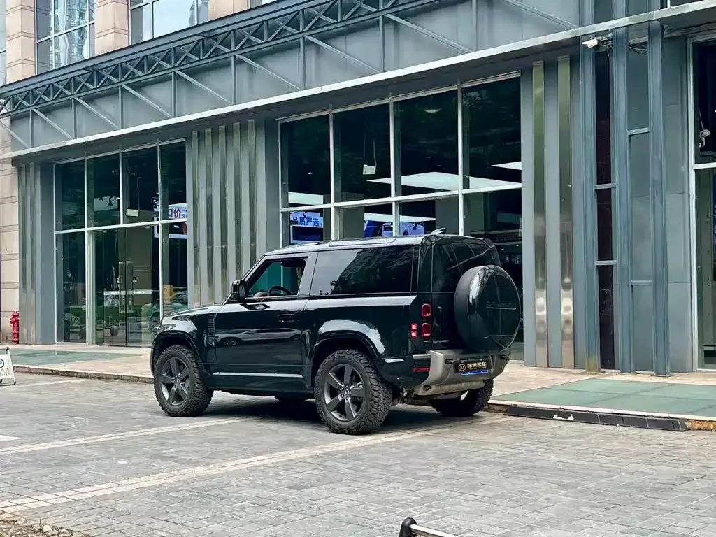 Land Rover Defender — фото 7