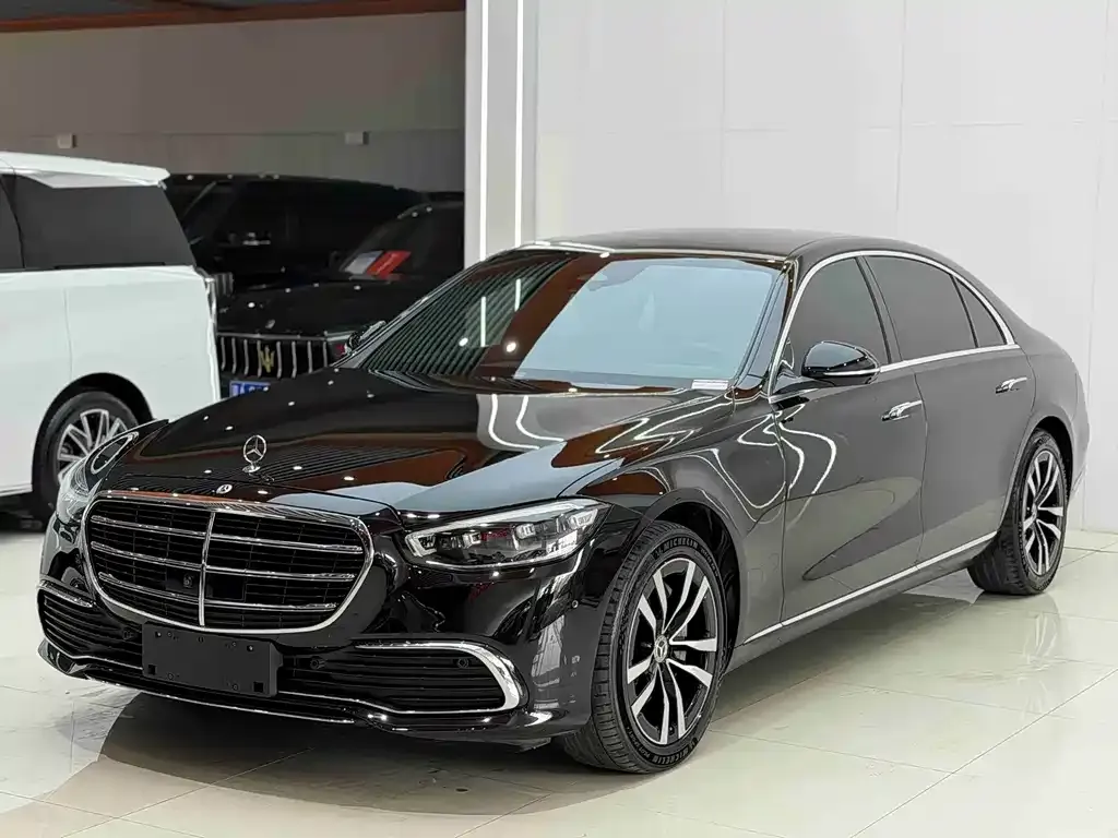 Mercedes-Benz S-Class — фото 1