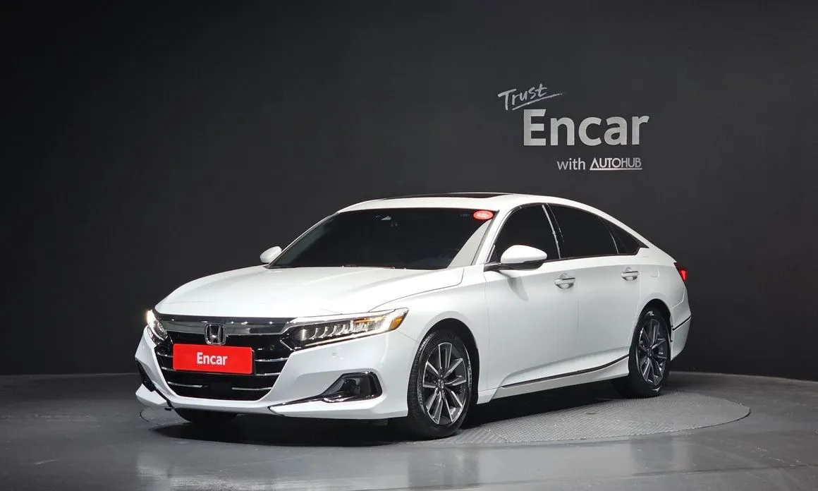 Honda Accord — фото 1