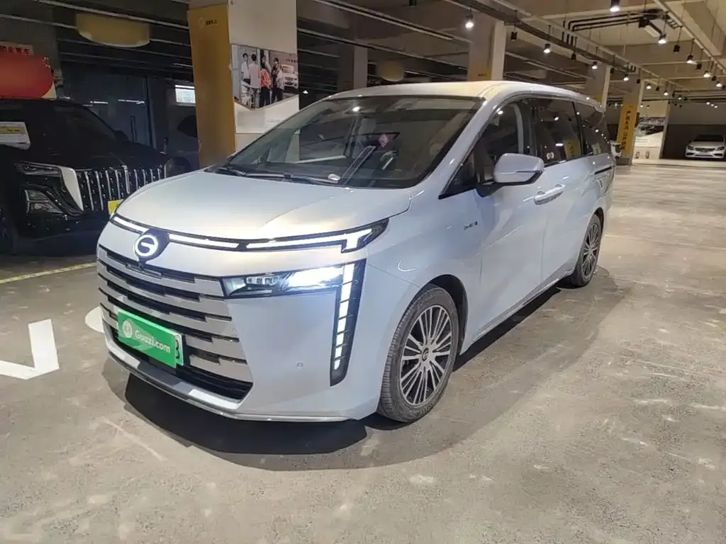 GAC Motor 传祺E8 PHEV — фото 1