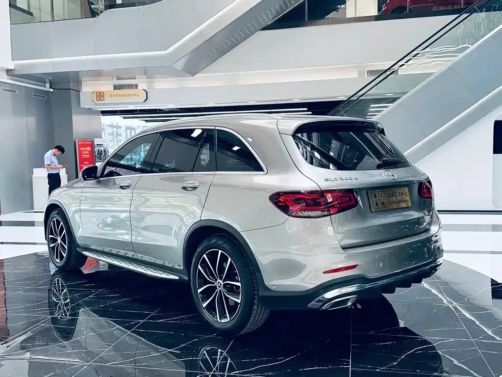 Mercedes-Benz GLC — фото 2