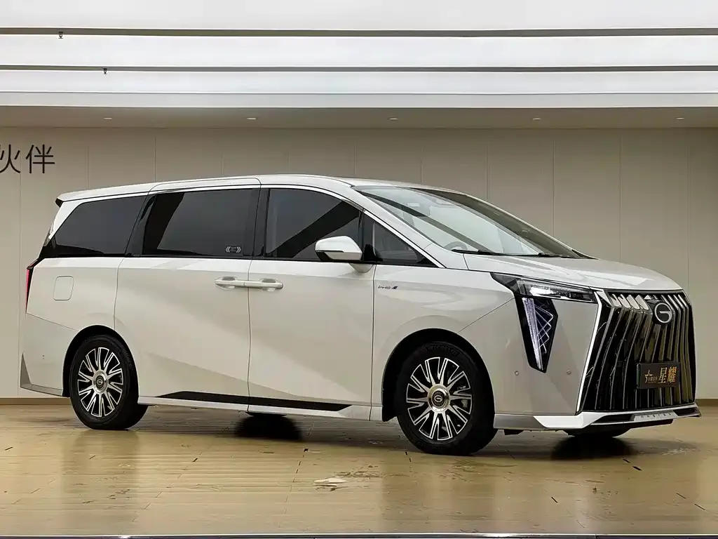 GAC Motor Trumpchi E9 — фото 1