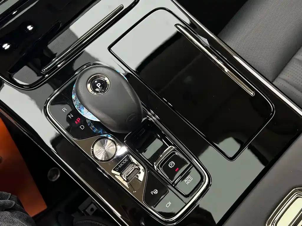 GAC Motor Trumpchi E9 — фото 4