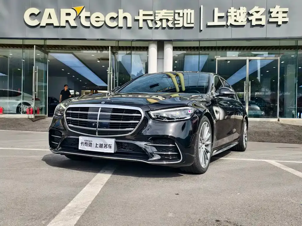 Mercedes-Benz S-Class — фото 1