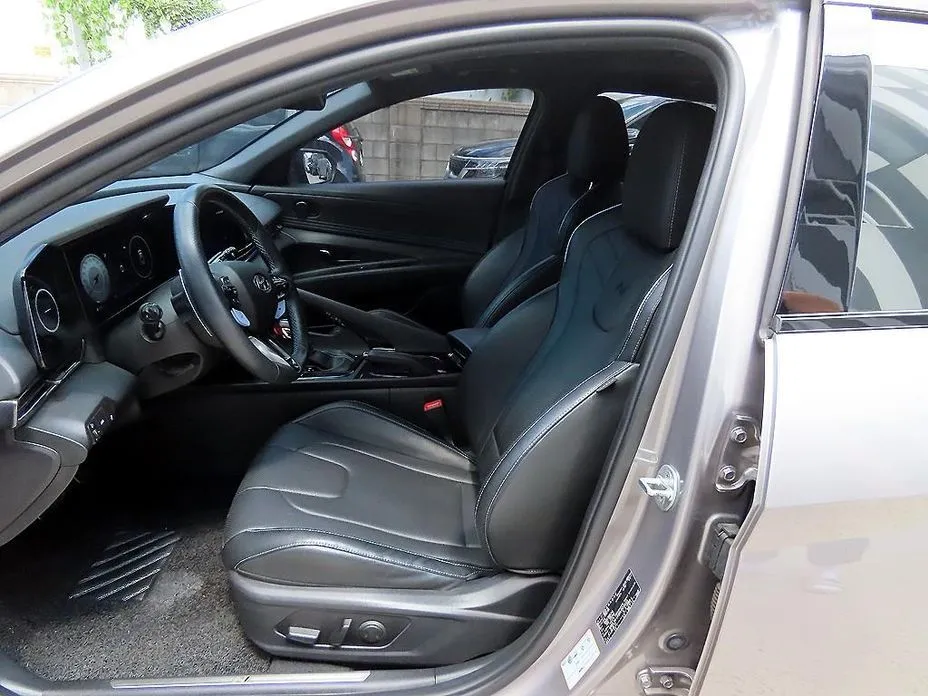 Hyundai AVANTE — фото 2