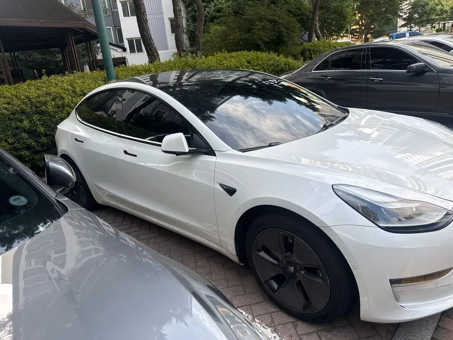 Tesla Model 3 — фото 2