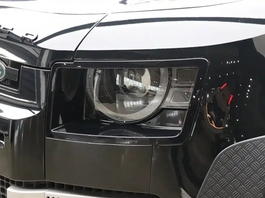 Land Rover Defender — фото 4