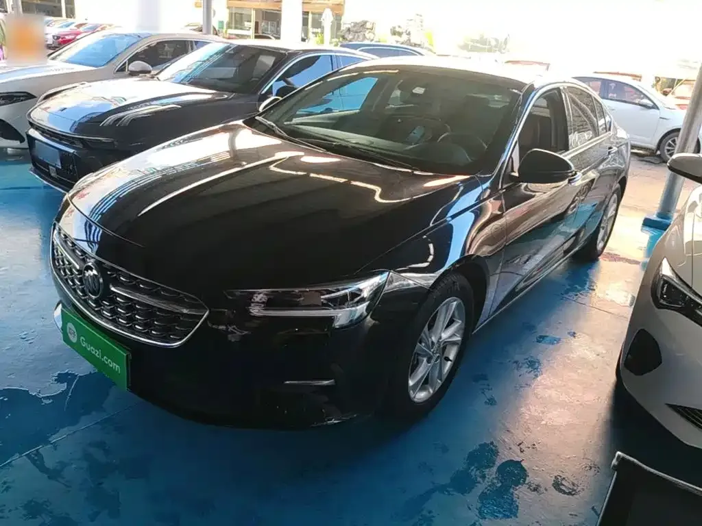 Buick Regal — фото 1