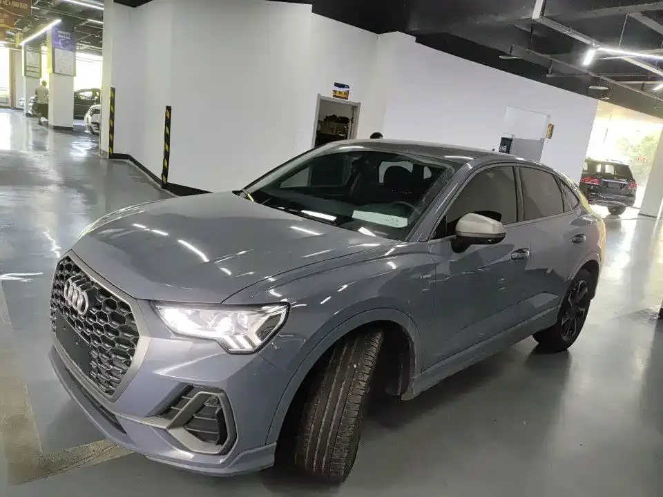 Audi Q3 Sportback — фото 1