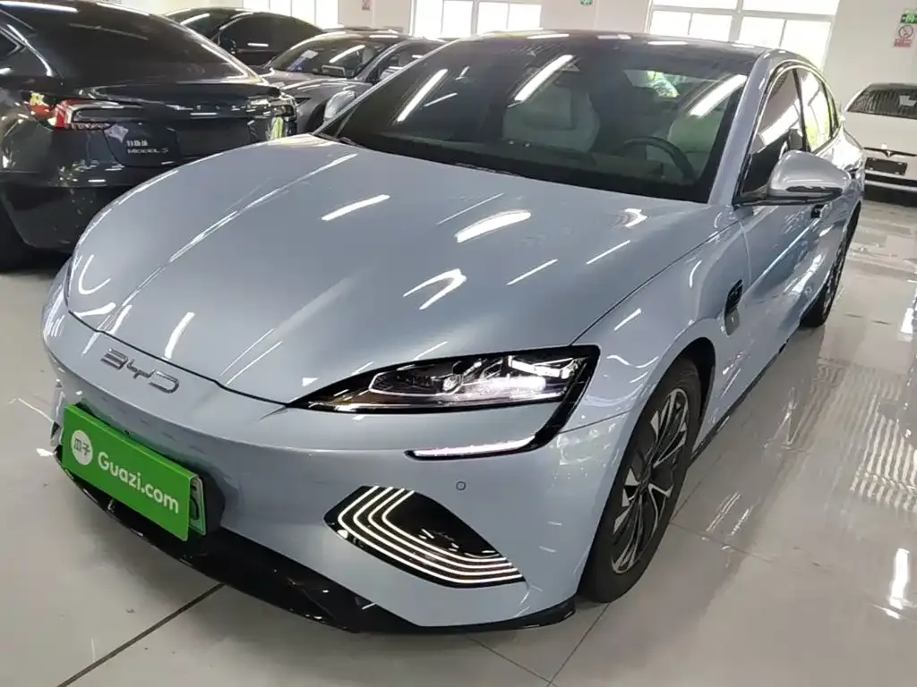 BYD Seal — фото 1