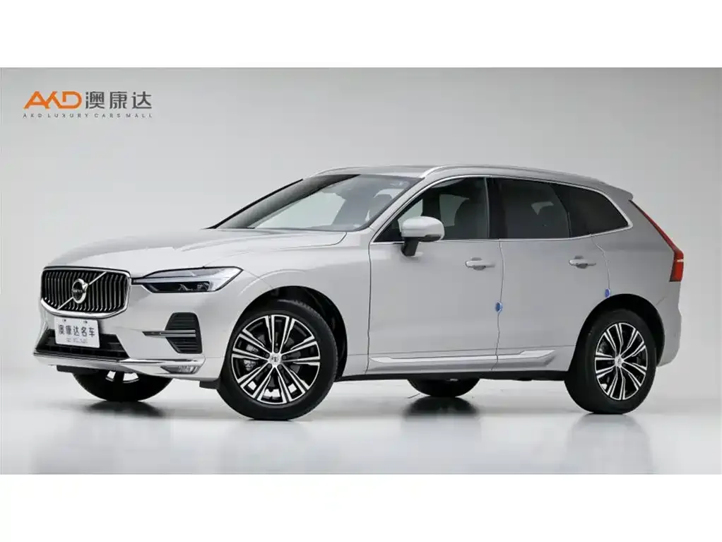 Volvo XC60 — фото 1