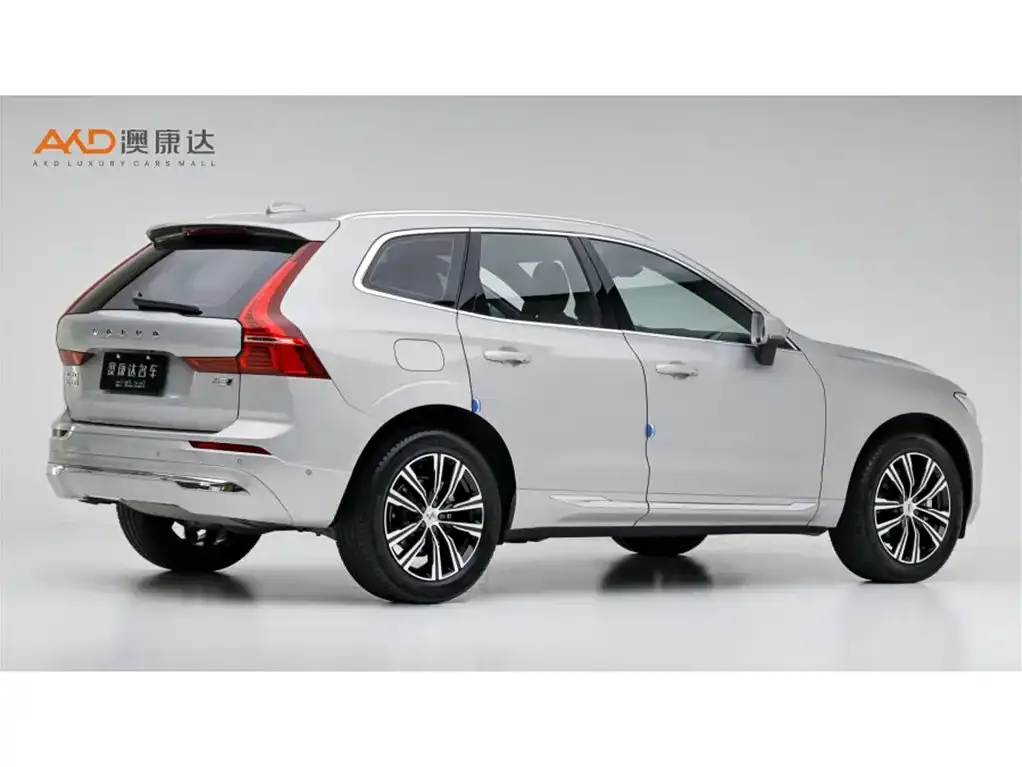 Volvo XC60 — фото 6
