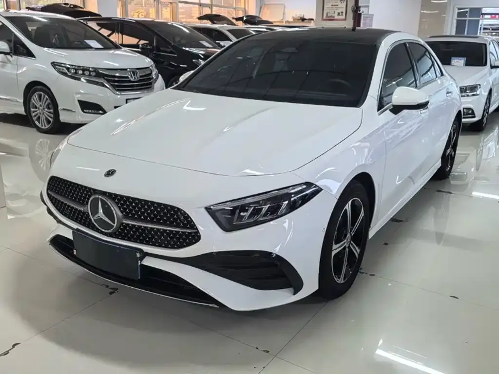 Mercedes-Benz A-Class — фото 1