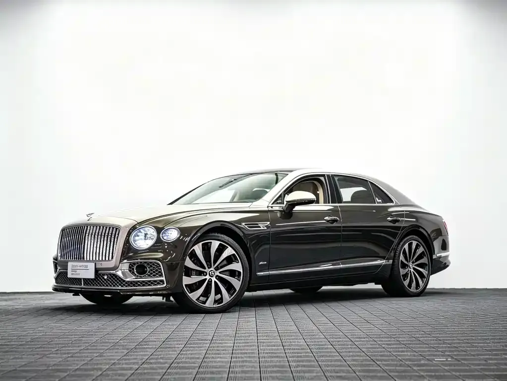 Bentley Flying Spur — фото 1