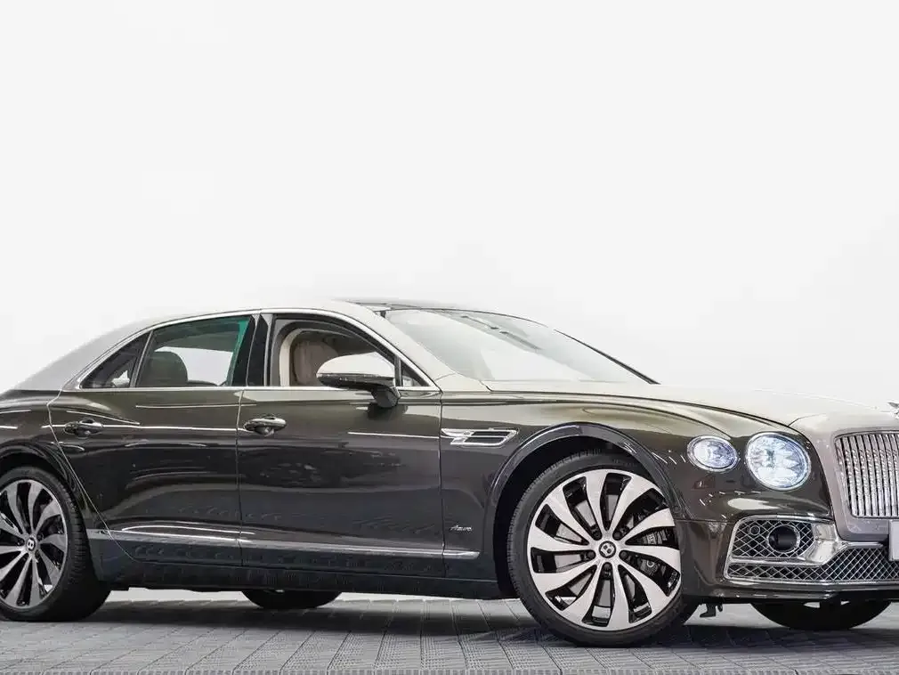 Bentley Flying Spur — фото 2