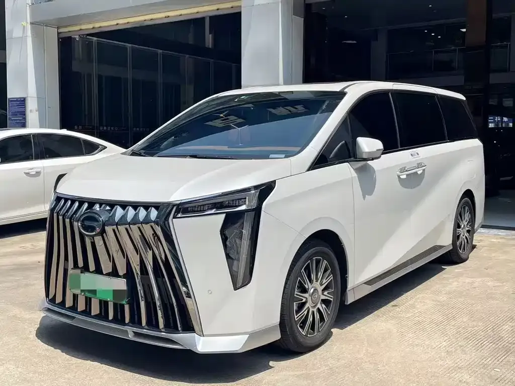 GAC Motor Trumpchi M8 — фото 1