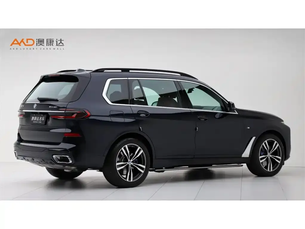 BMW X7 — фото 2