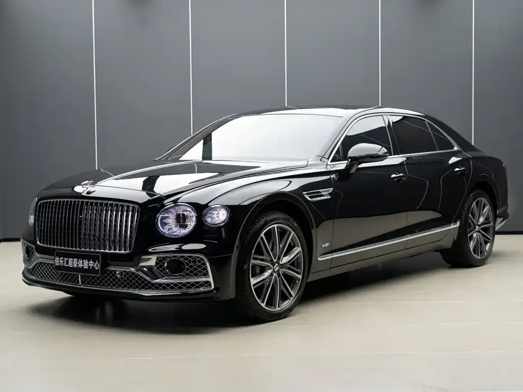 Bentley Flying Spur — фото 1