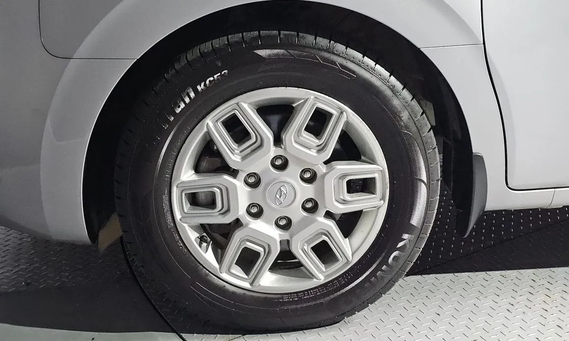 Hyundai Staria — фото 2