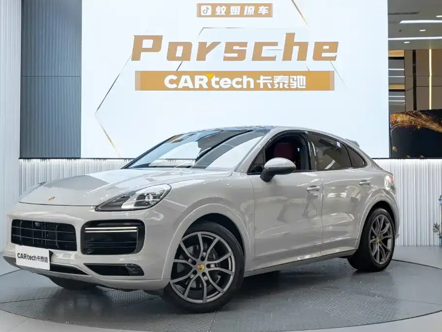 Porsche Cayenne — фото 1