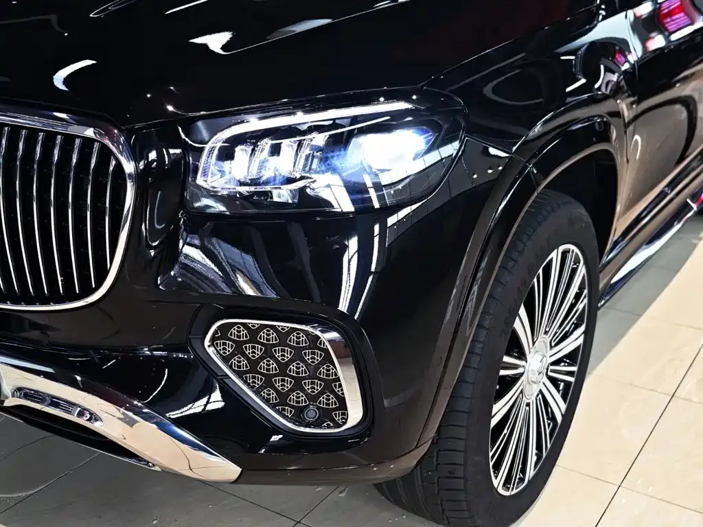 Mercedes-Benz GLS — фото 6