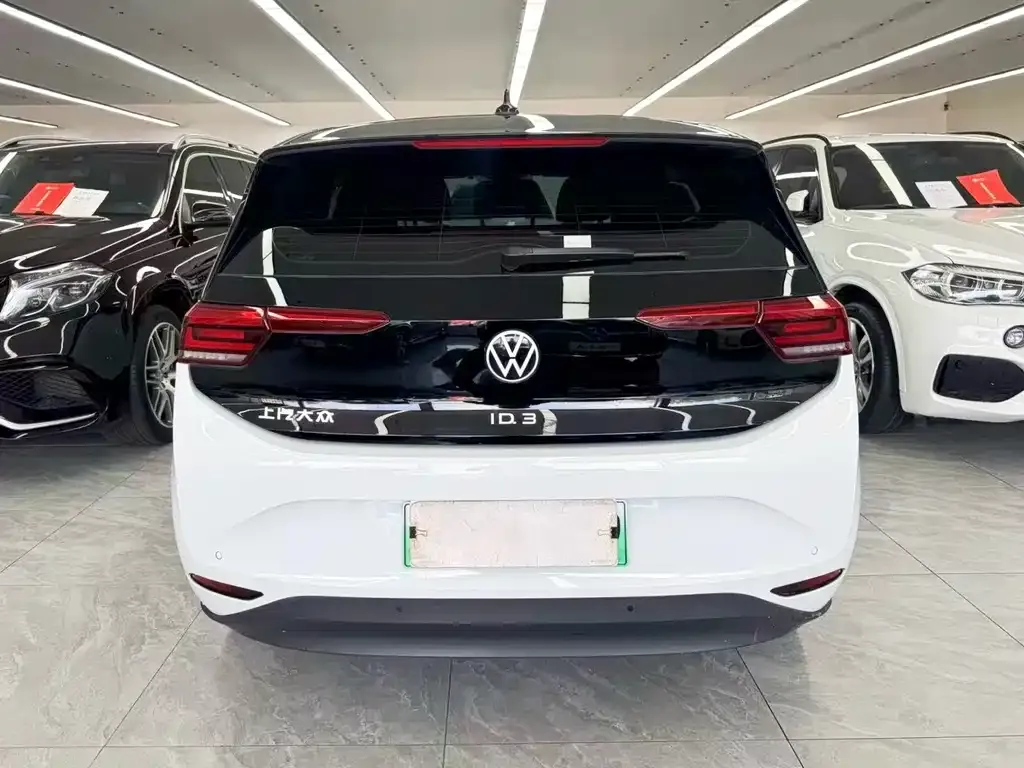 Volkswagen ID.3 — фото 7