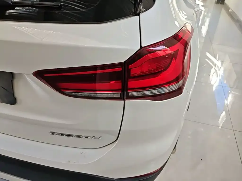 BMW X1 — фото 4