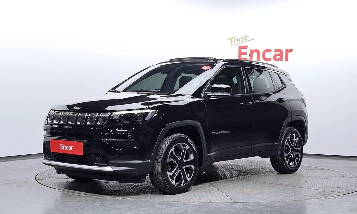 Jeep Compass — фото 1