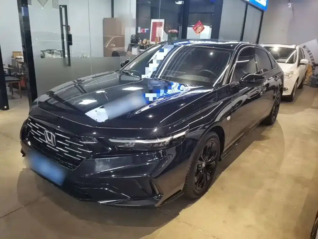 Honda Accord — фото 1