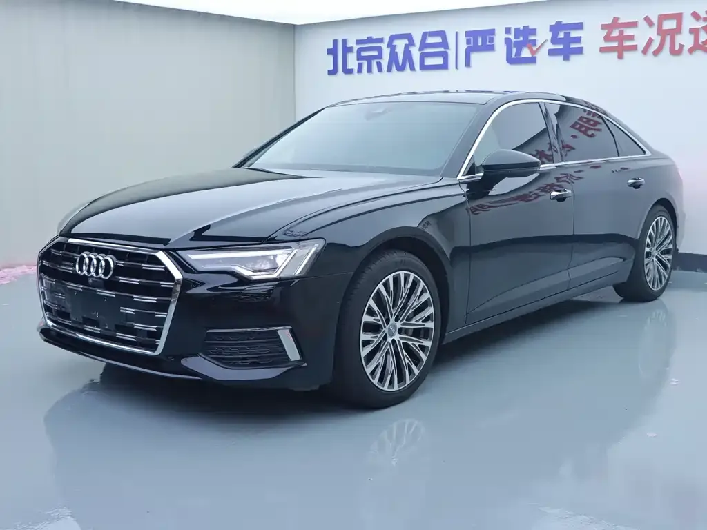 Audi A6L — фото 1
