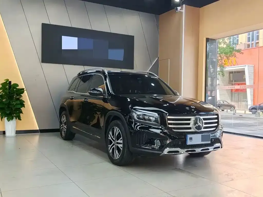 Mercedes-Benz GLB — фото 4