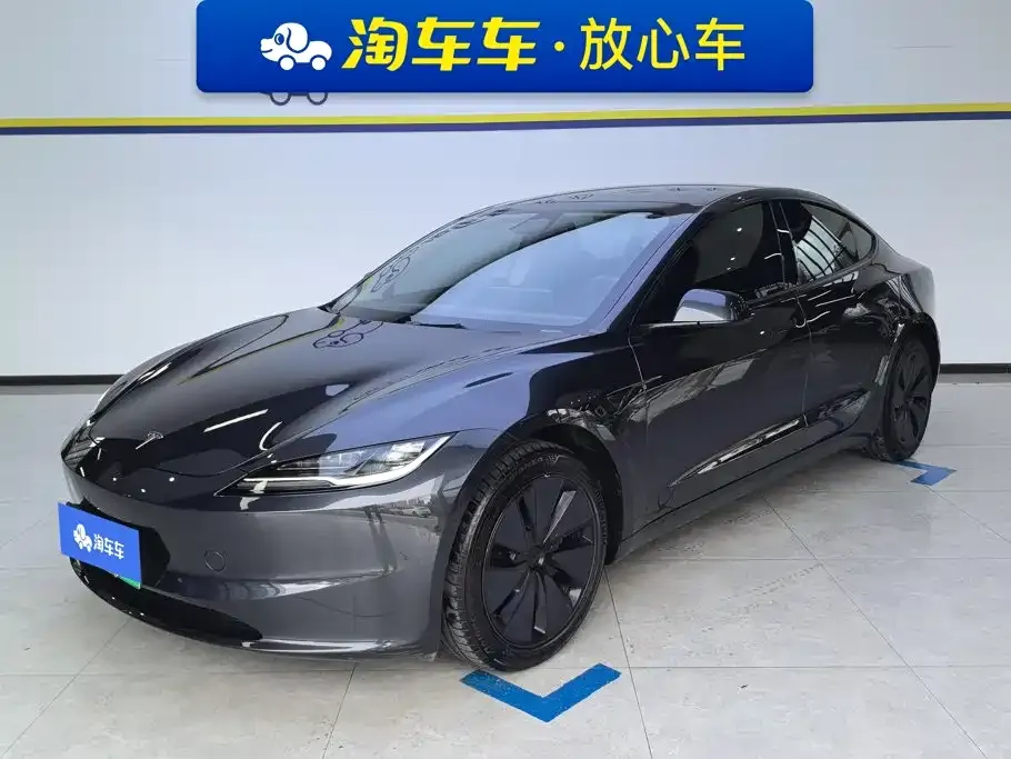 Tesla Model 3 — фото 1