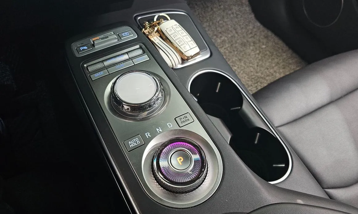 Genesis GV70 — фото 10