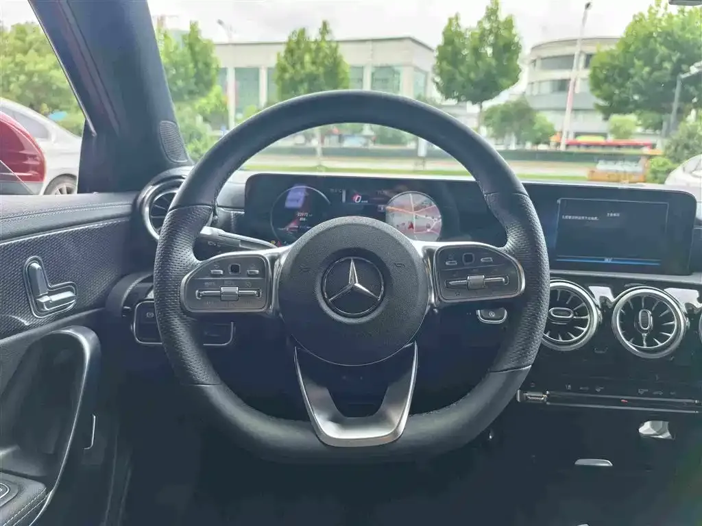 Mercedes-Benz A-Class — фото 2