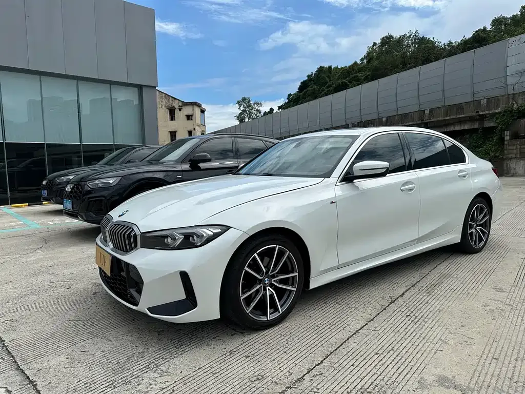 BMW 3 Series — фото 1