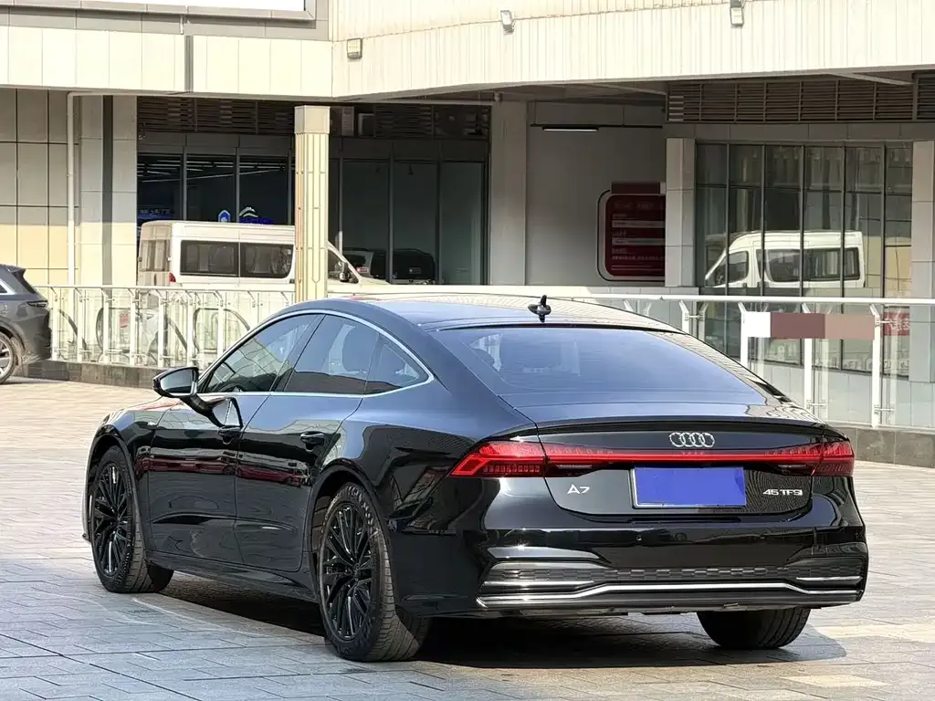 Audi A7 — фото 3