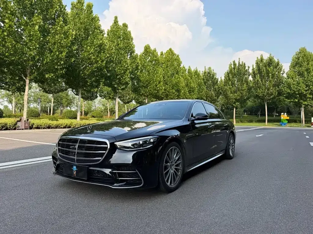 Mercedes-Benz S-Class — фото 1