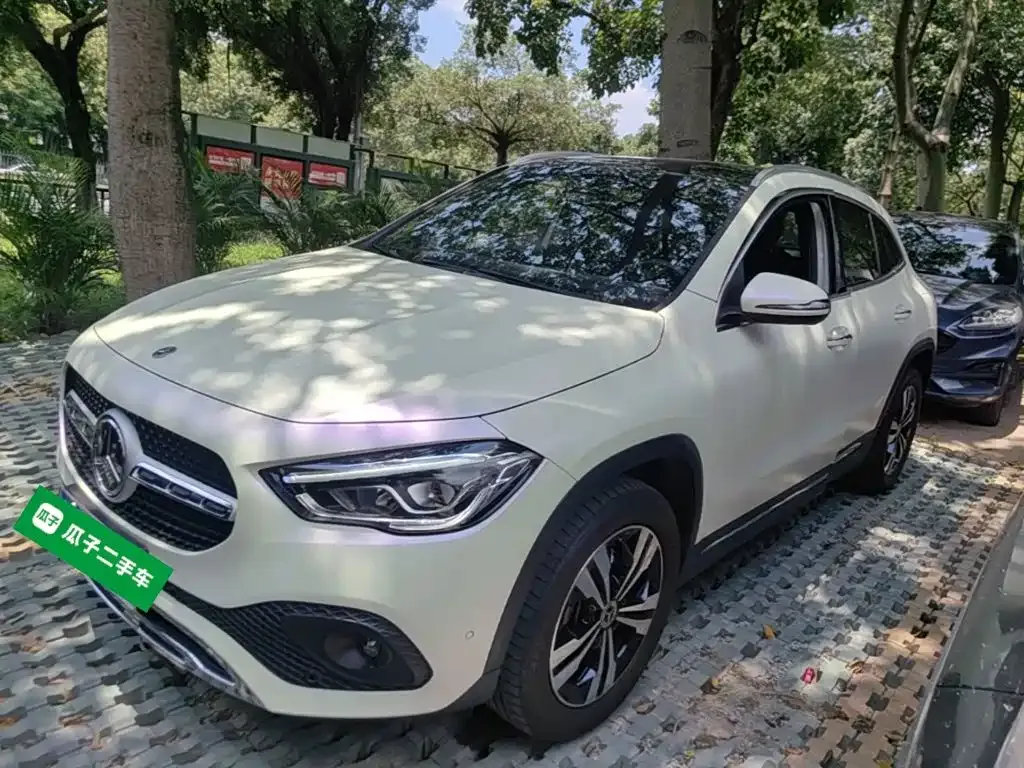 Mercedes-Benz GLA — фото 1