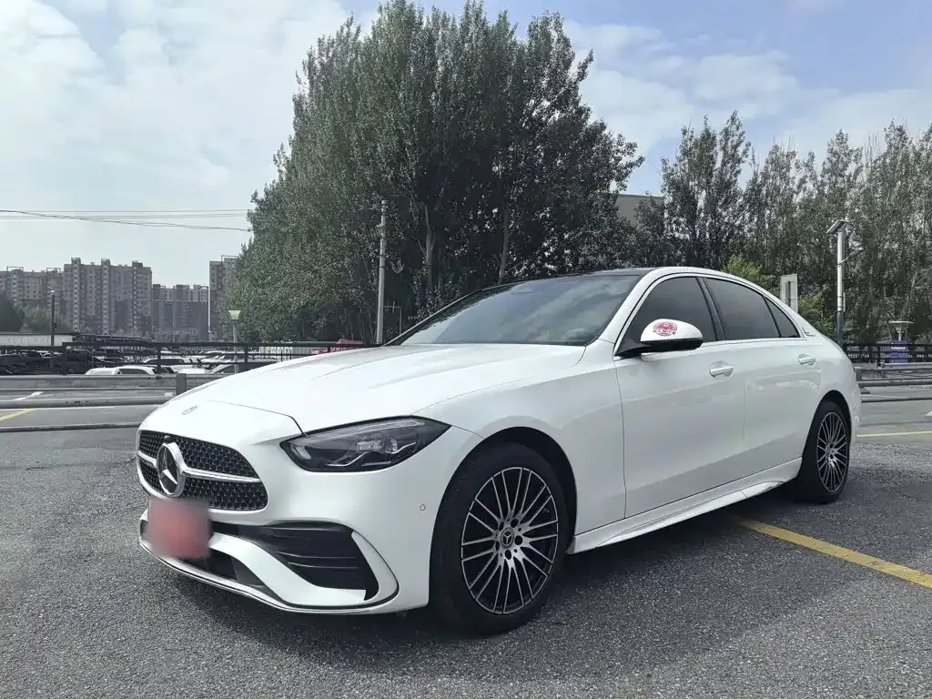 Mercedes-Benz C-Class — фото 1