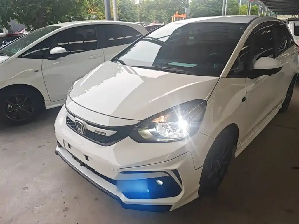 Honda Fit — фото 6