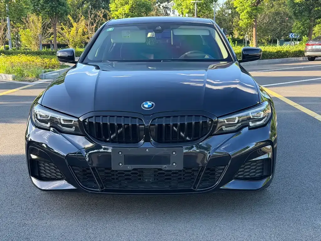 BMW 3 Series — фото 1