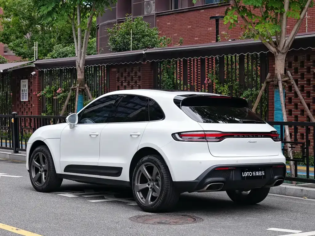 Porsche Macan — фото 8
