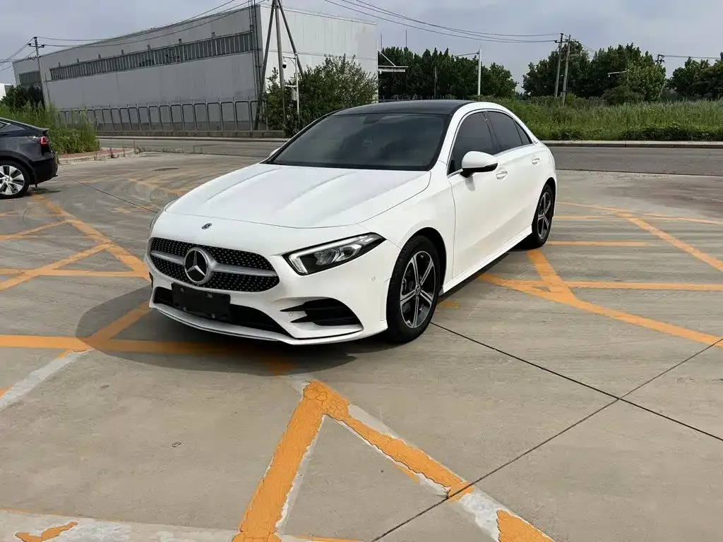 Mercedes-Benz A-Class — фото 1