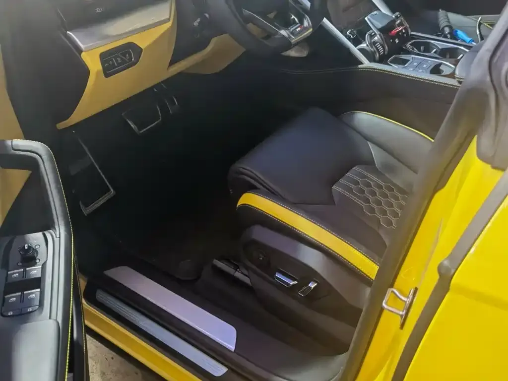 Lamborghini Urus — фото 8