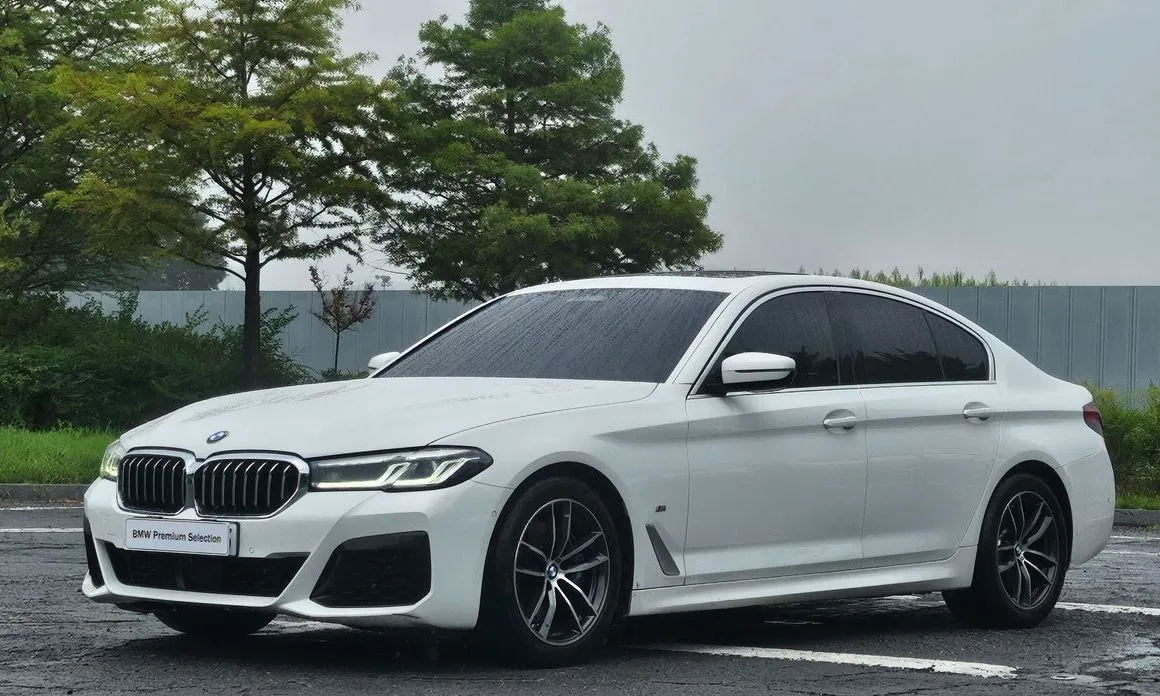 BMW 5-Series — фото 1